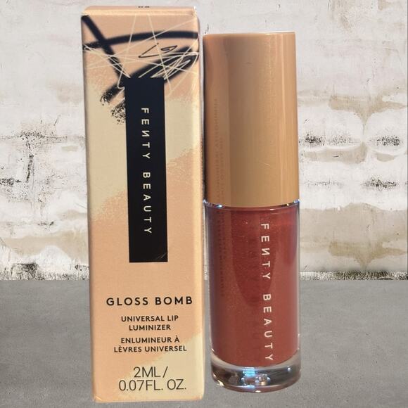 Fenty Beauty Other - Fenty Gloss Bomb Universal Lip Luminizer in Riri NIB